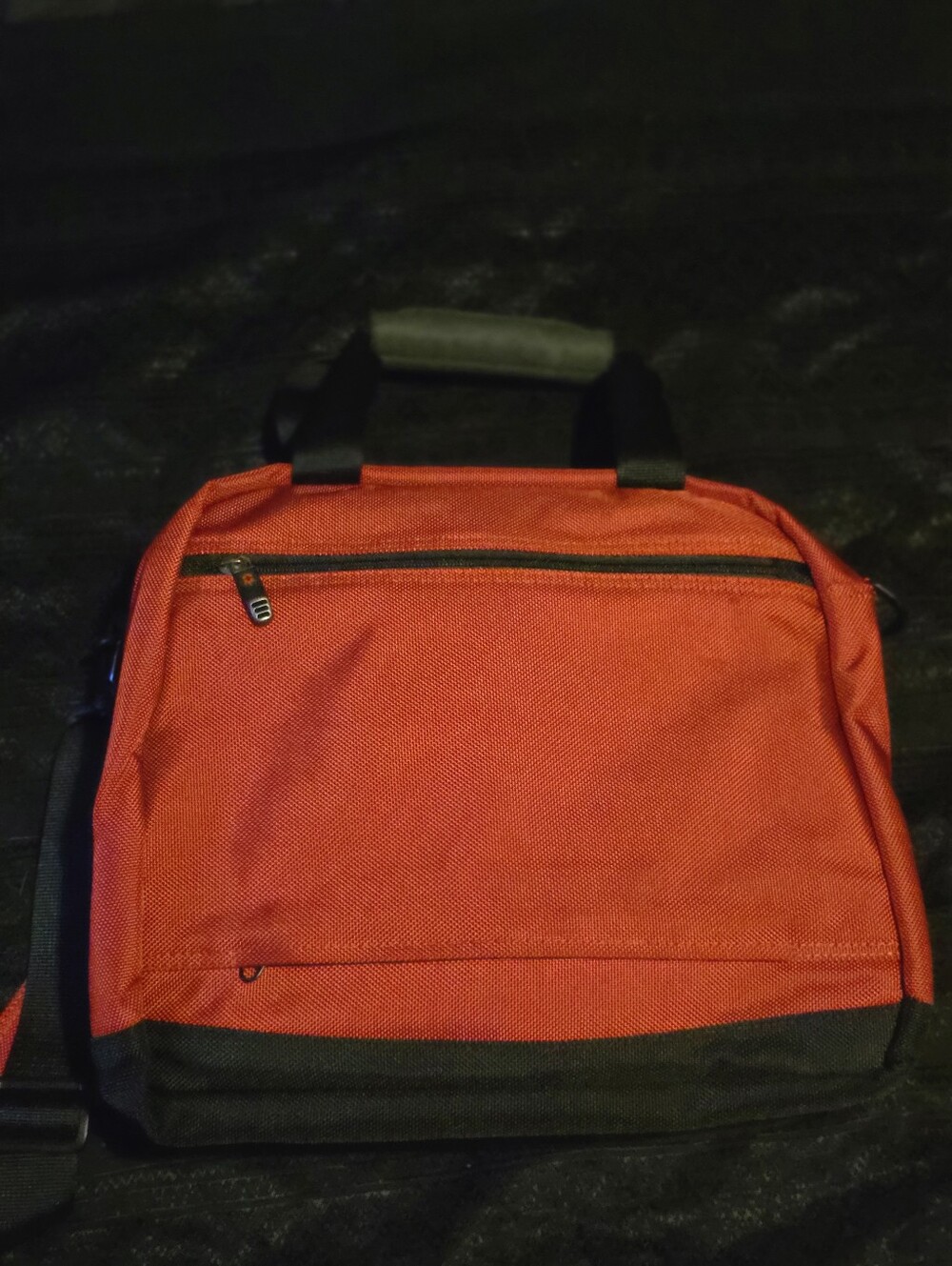 Victorinox Werks Deluxe Carry-on Travel Tote Bag. - Picture 4 of 9